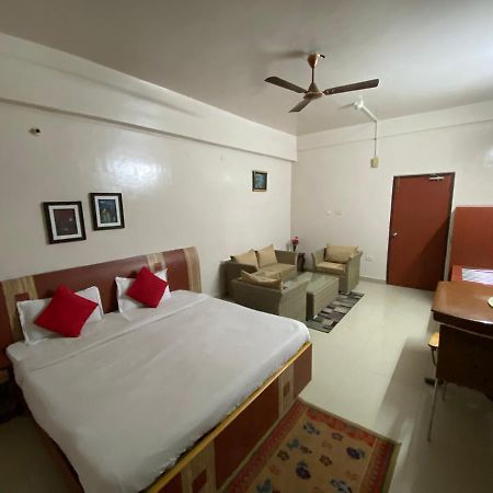 Hotel Shubham Rourkela Buitenkant foto