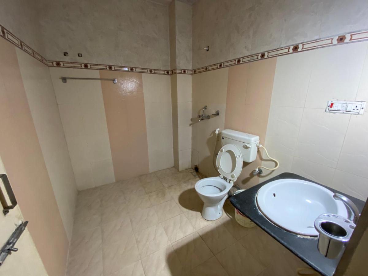 Hotel Shubham Rourkela Buitenkant foto