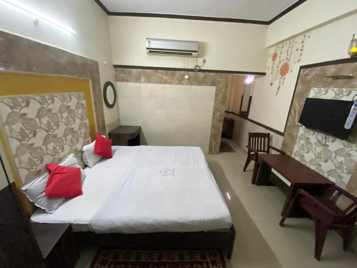 Hotel Shubham Rourkela Buitenkant foto